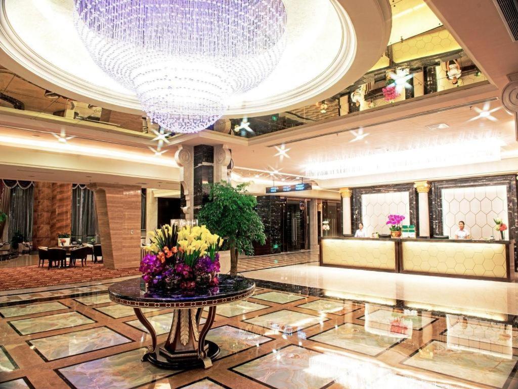 阳山碧桂园凤凰酒店 外观 照片